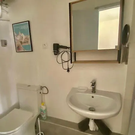 Proche Centre-ville - 2 Pers. - Fr-1-703-227 Apartman
